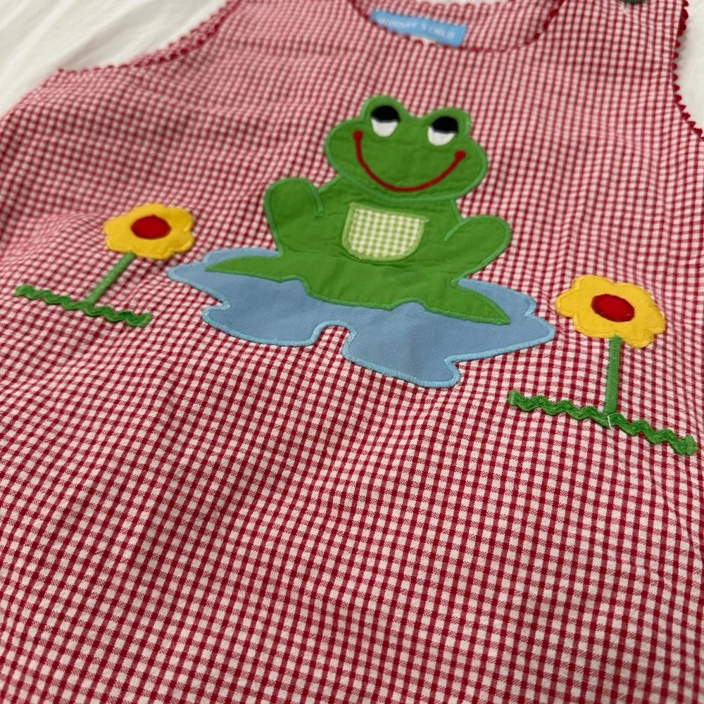 Monday’s Child 100% cotton Red Gingham Frog design set/ bubble shorts - Picture 2 of 6